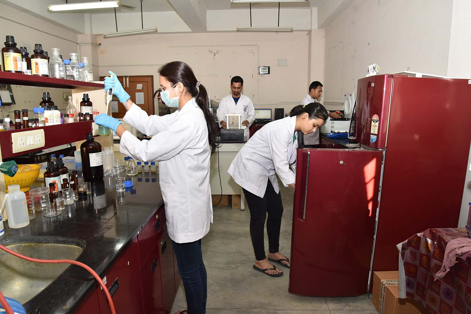 Material Nanochemistry Lab